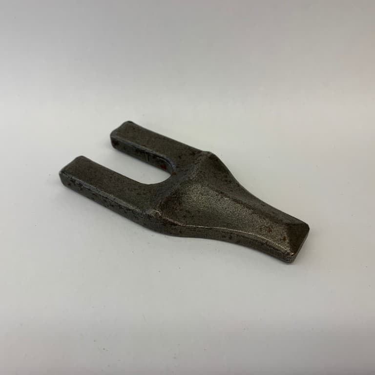 1 35 DIRT AUGER TOOTH 
